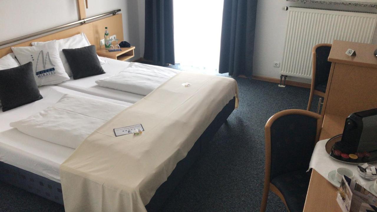 Miratel Hotel Mitterteich Buitenkant foto